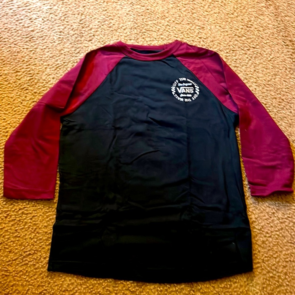 Vans T-shirt Color blue navy and burgundy size small